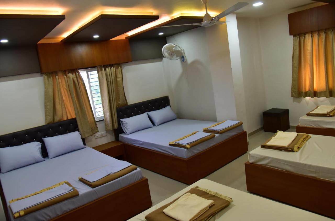 Hotel Bhakt Niwas Shegaon Exterior foto